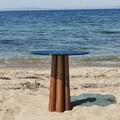 Masuta de cafea, Neostill, Thales Walnut, Albastru, 50x50x50 cm, Sticla temperata, Nuc / Albastru