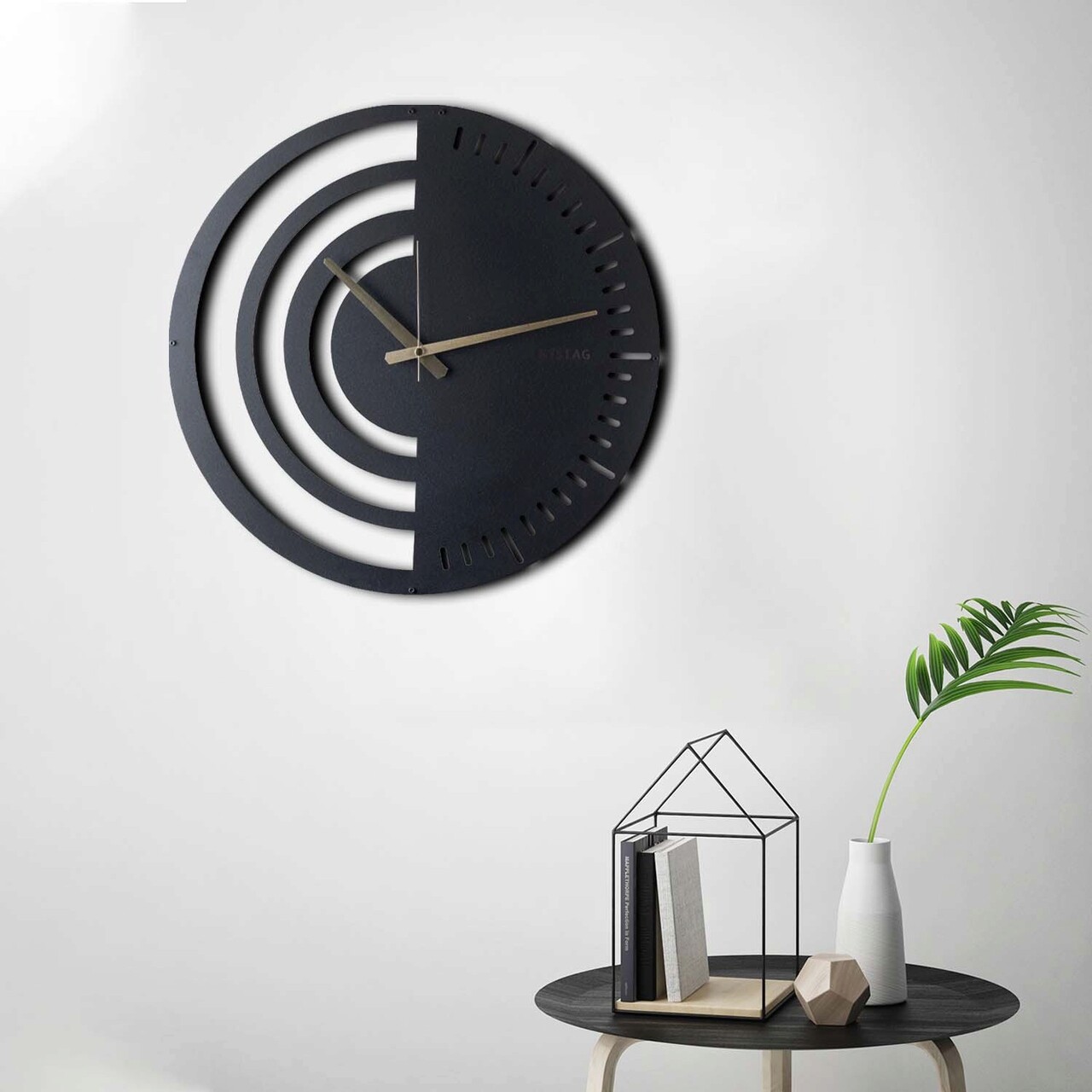 Ceas de perete Chrono Metal Dimensiune: 50 x 50 cm Negru