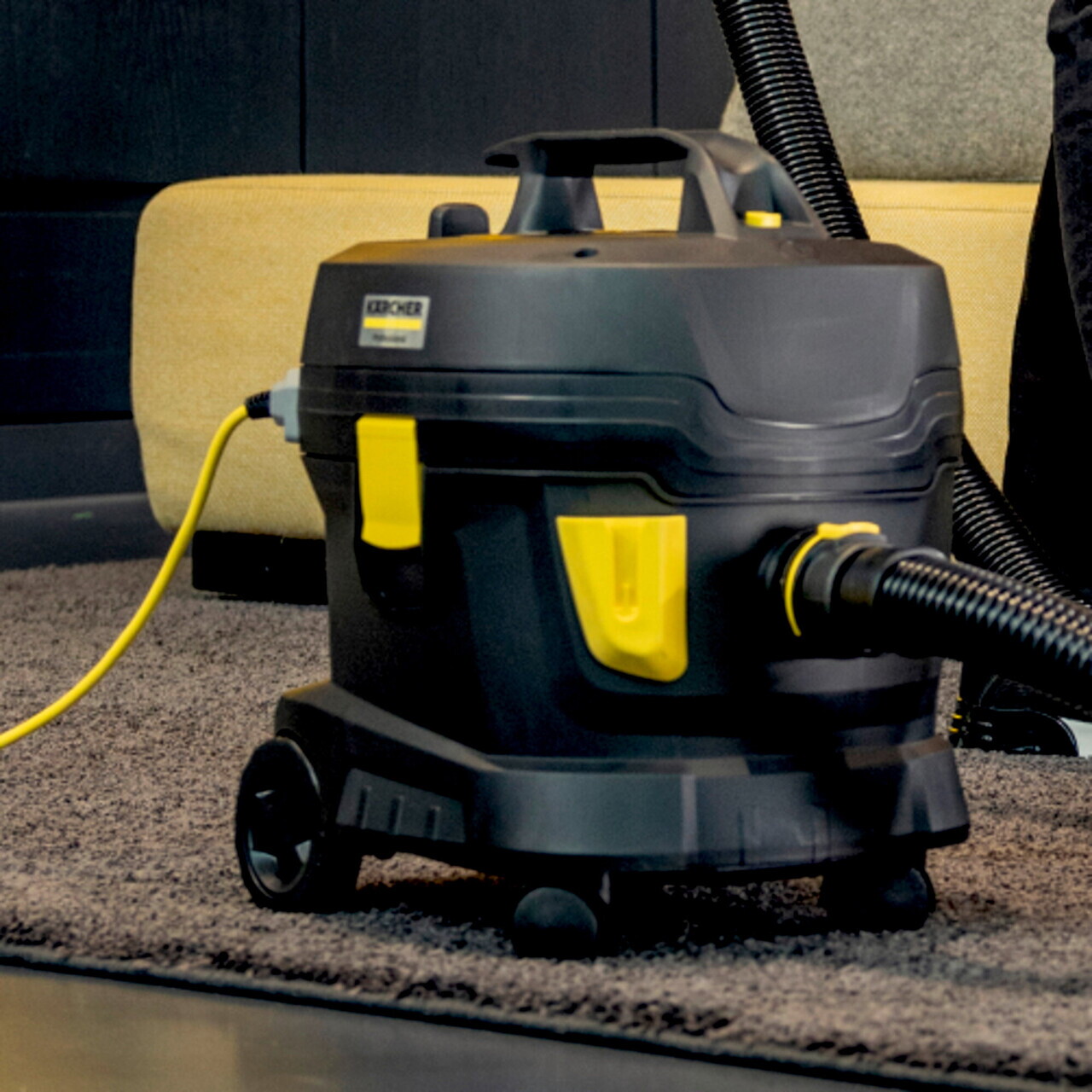 Aspirator profesional uscat T 11/1 Classic Adv Re!Plast Go!Further, Karcher, negru — imaginea 5