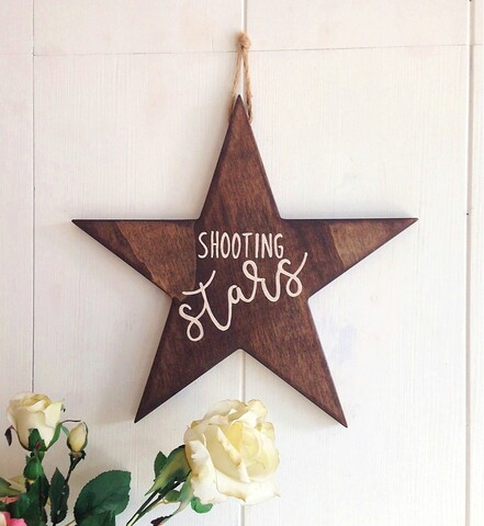 Decoratiune de perete, shooting stars, 35x32x1.8 cm, lemn , nuc