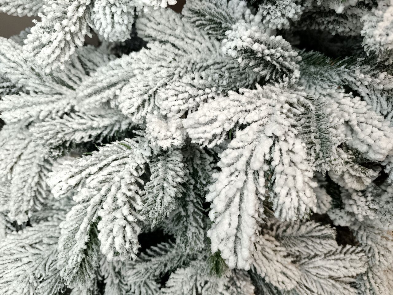 Brad artificial Christmas Deluxe by Sersimo, Kovalivska nins, 3D, 230cm — imaginea 4