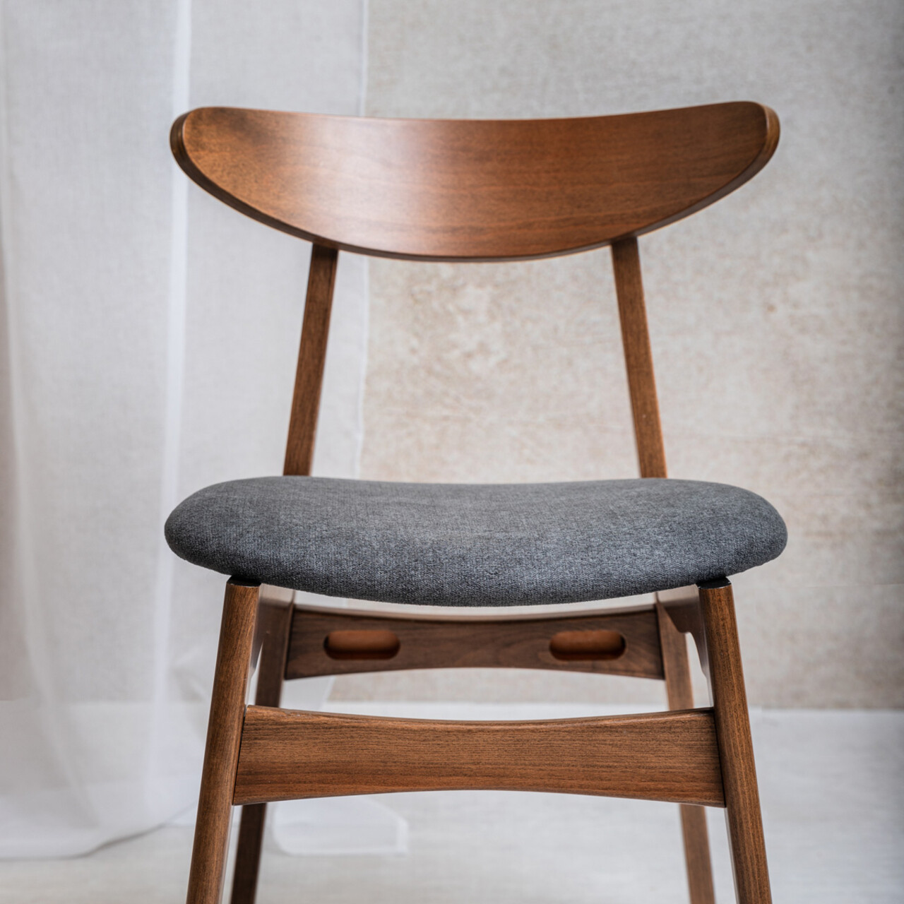 Scaun Eroso, Homla, 48x55.5x74.8 cm, poliester/lemn, maro/gri