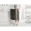 Cos de gunoi cu pedala, Brabantia, Bo Pedal Platinum, 60 L, 36.3x54.1x65.2 cm, otel, gri inchis