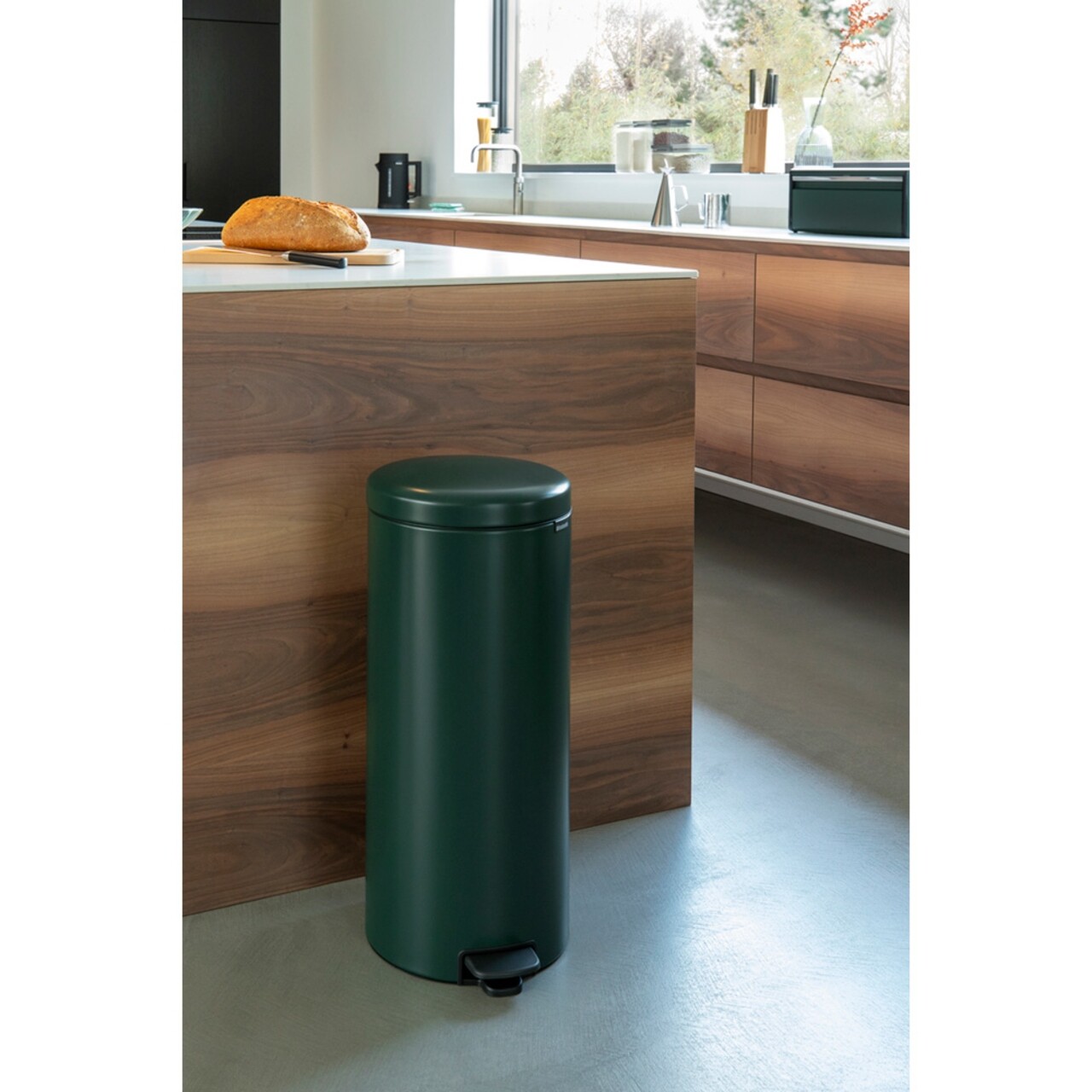 Cos De Gunoi Cu Pedala, Brabantia, Icon Pine Green, 30 L, Inox, Verde