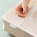 Perna cervicala anti-rid cu husa din satin Youthlow InnovaGoods, 50 x 14 x 30 cm, ergonomica, bej