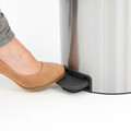 Cos de gunoi cu pedala, Brabantia, NewIcon Fingerprint Proof, 20 L, 38x29x46.7 cm, otel, argintiu