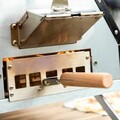 Cuptor de pizza pe peleti cu accesorii Pizzahven, InnovaGoods, pentru exterior, 42 x 81 x 80 cm, piatra/lemn/inox, negru
