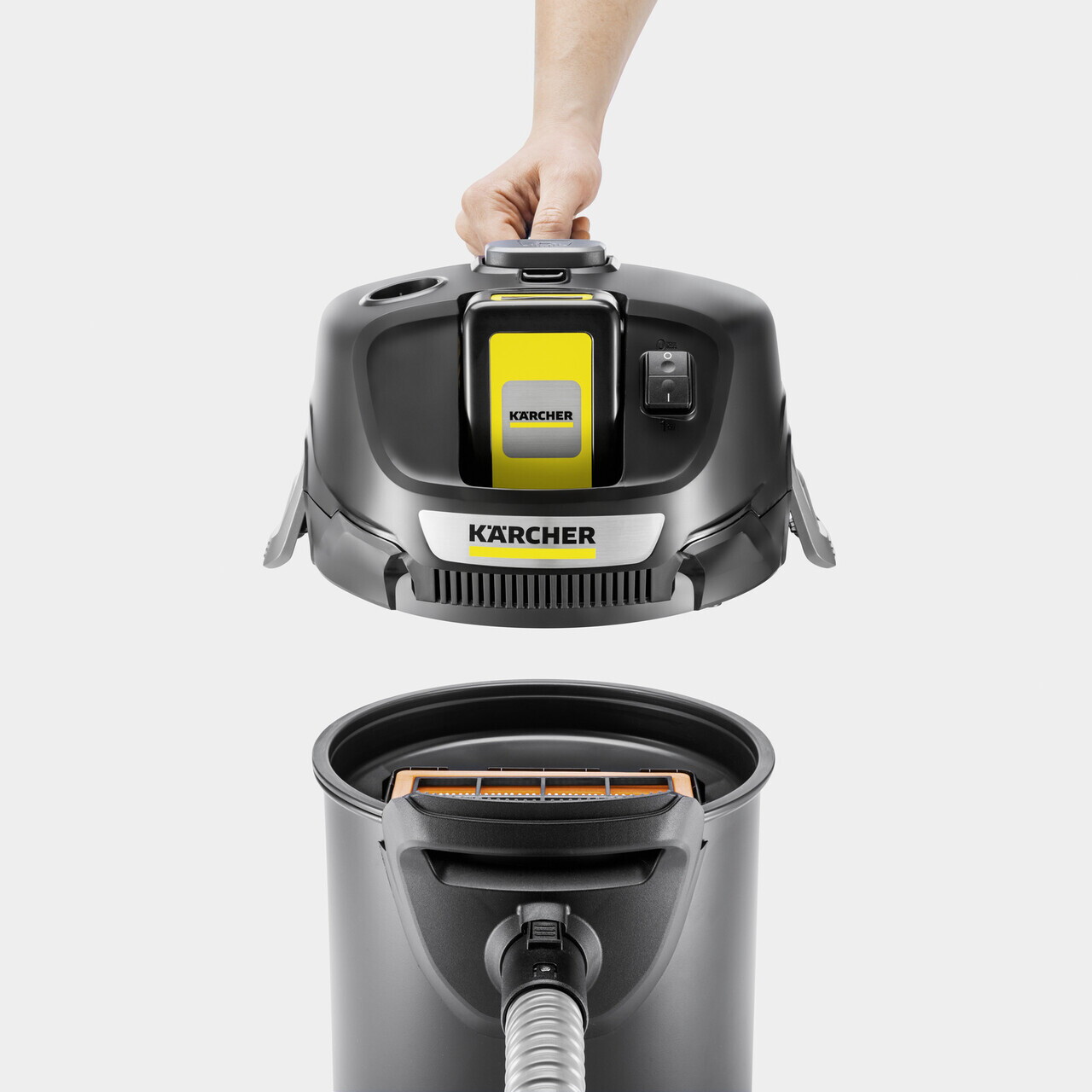 Aspirator cenusa cu acumulator AD 2 Battery Set, Karcher, negru — imaginea 4