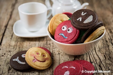 Set forme pentru biscuiti si matrita 4 piese Wonder, Silikomart, Ø7.3 cm, Tritan mezoni.ro