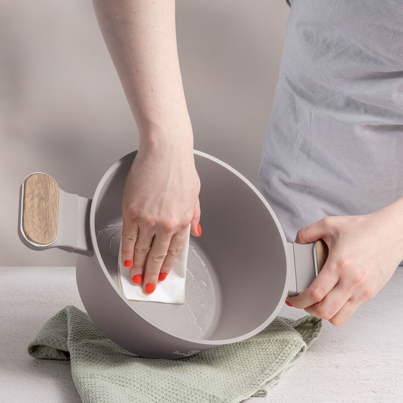 Oala cu capac Berlinger Haus, Taupe Nordic, 20 cm, 2.6 L, aluminiu forjat, taupe mat/natur - imagine 4