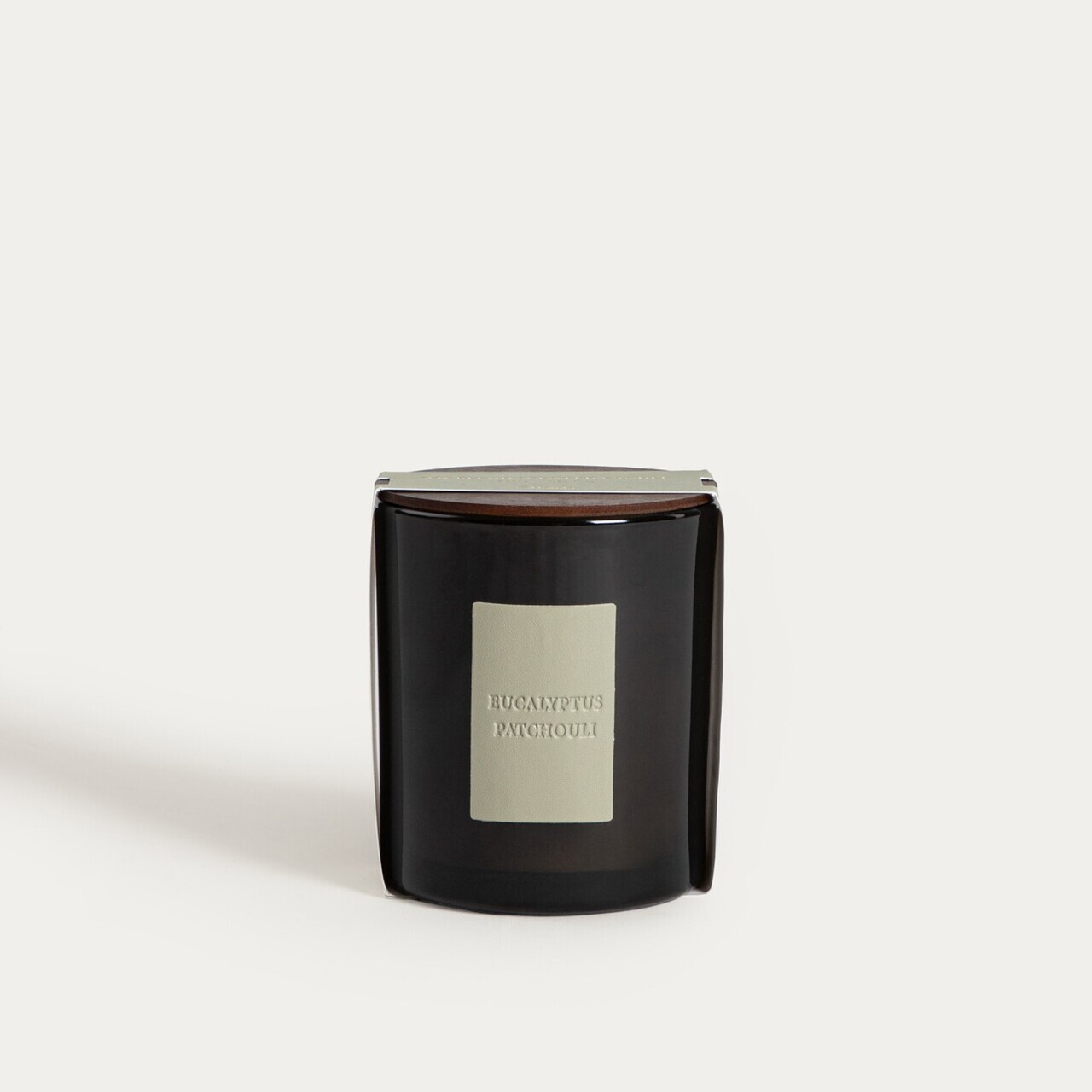 Lumanare parfumata Urban Leather, Eucalyptus Patchouli, Homla, 380 g, ceara de soia, negru