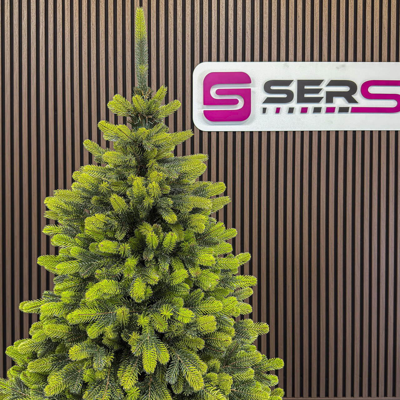 Brad artificial Christmas Deluxe by Sersimo, Polar Spring Select, integral 3D, 180 cm