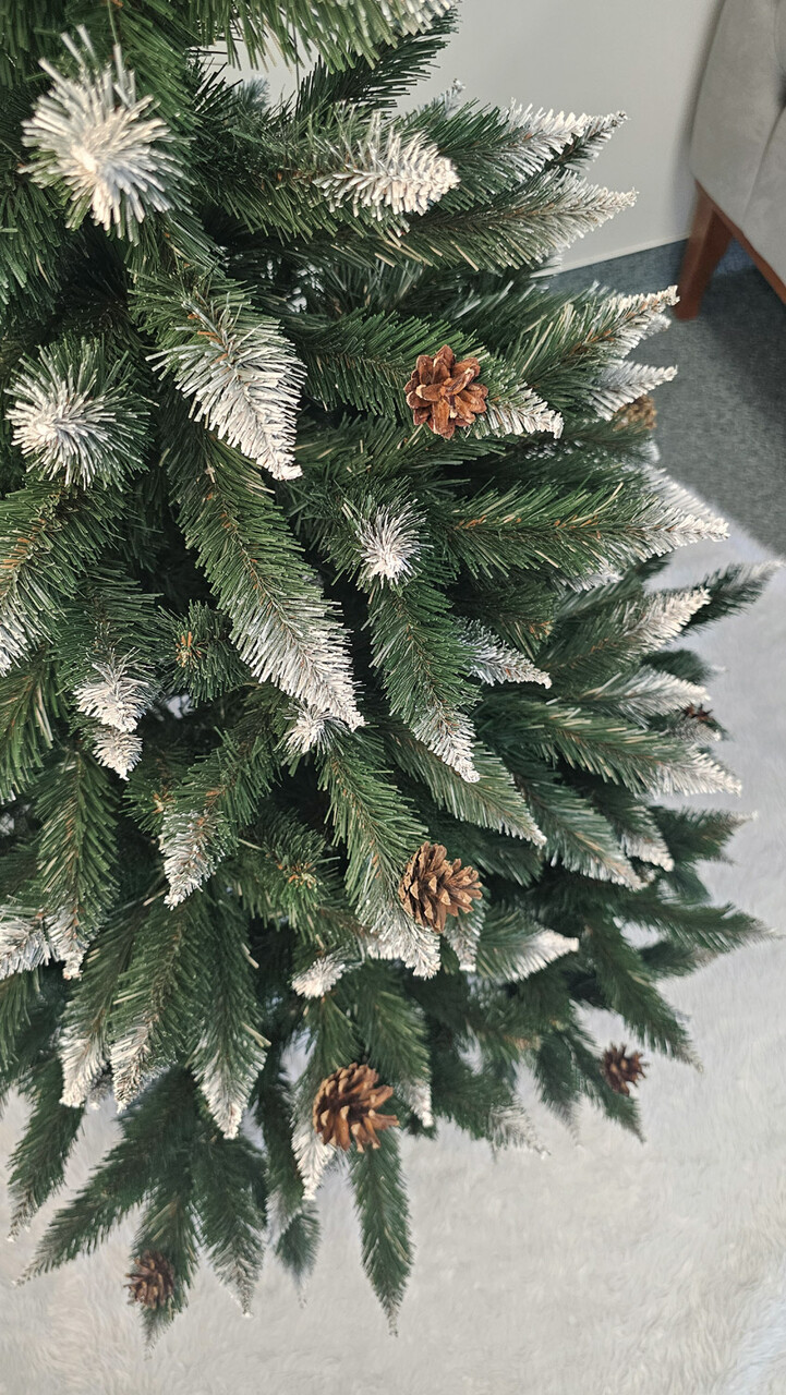 Brad artificial Christmas Deluxe by Sersimo, Danemark, 2D, 150cm