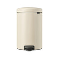 Cos de gunoi cu pedala, Brabantia, NewIcon, 20 L, 38x29x46.7 cm, otel, bej