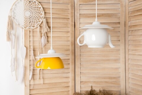 Lustra tea time, deco republic, e27, 1x60w, ceramica, ceainic + cesti, alb/galben