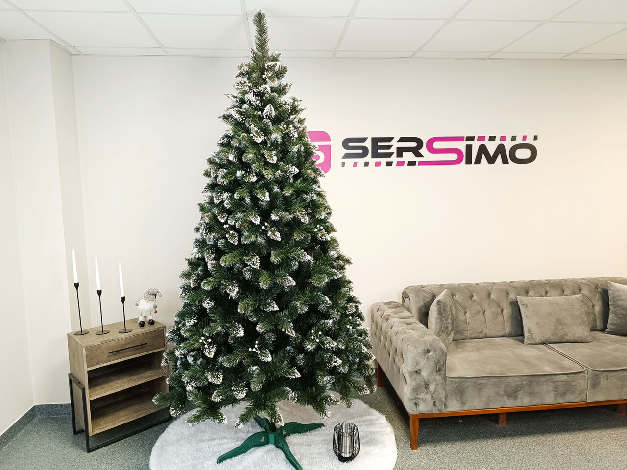 Brad artificial Christmas Deluxe by Sersimo, Crystal nins cu merisoare, 2D, 250cm - imagine 10