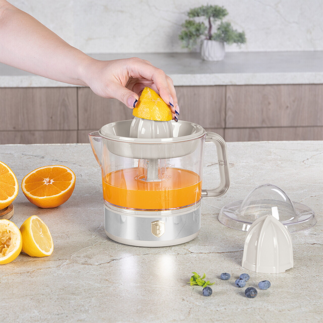 Storcator electric de citrice Berlinger Haus, Sahara, 40W, 700 ml, plastic/inox, crem/transparent - imagine 2