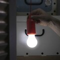 Bec LED portabil cu snur si baterii Bulby, InnovaGoods, Ø5.5 x 16.5 cm, culori asortate