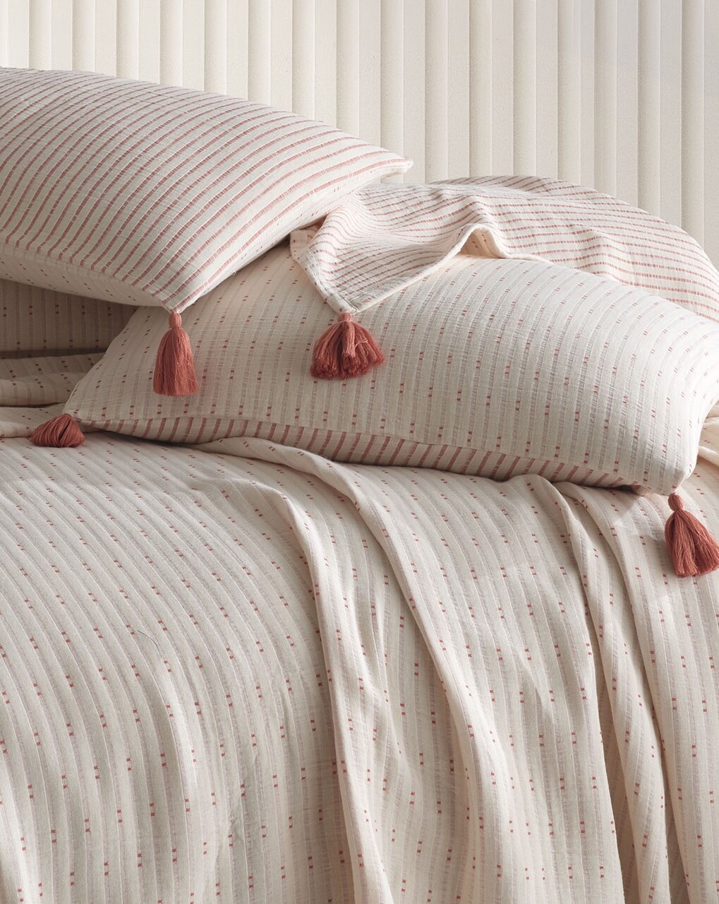 Set cuvertura pique dubla, Hermes - Tile Red, Şaheser, Bumbac