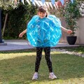 Set 2 mingi gonflabile cu protectie antisoc pentru joaca, Bumper Bubble Ball Bumpoy InnovaGoods, Ø62 cm, albastru/portocaliu