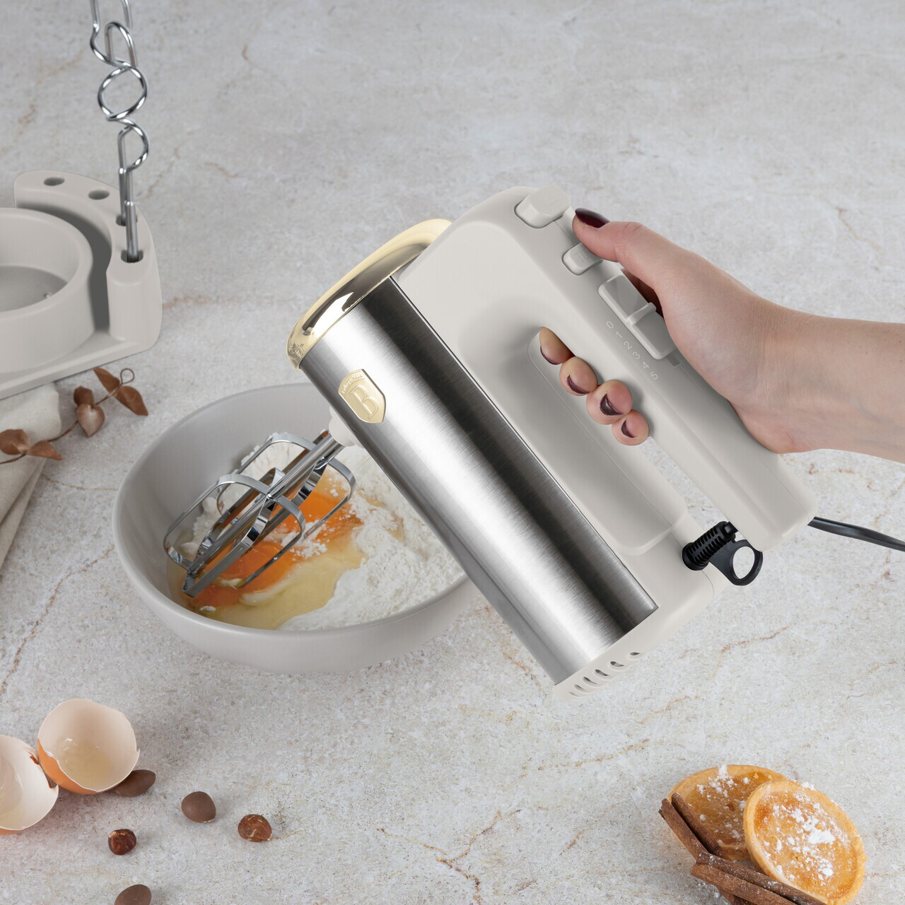 Mixer de mana cu suport Berlinger Haus Sahara 300W plastic/inox crem/argintiu