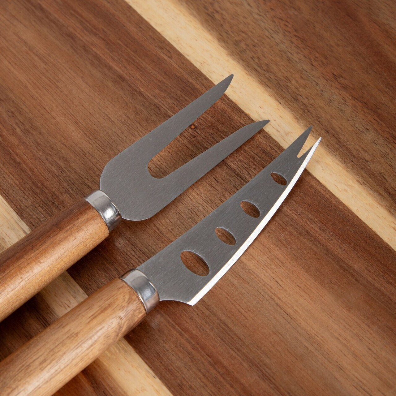 Set servire branzeturi, tocator si cutite Mooka, Homla, 40.5x30.5x2 cm, lemn/inox, maro - view 5