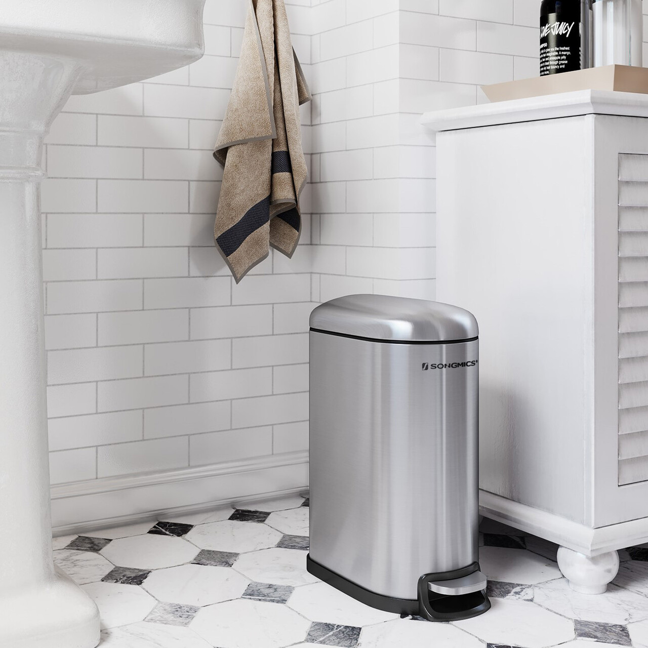 Cos de gunoi cu pedala 10 L, Songmics, Slim, inchidere soft close, 31.5x19x39 cm, inox, argintiu