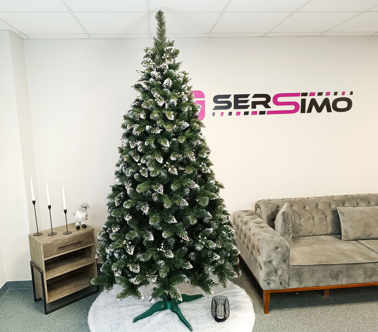 Brad artificial Christmas Deluxe by Sersimo, Crystal nins cu merisoare, 2D, 250cm - imagine 7