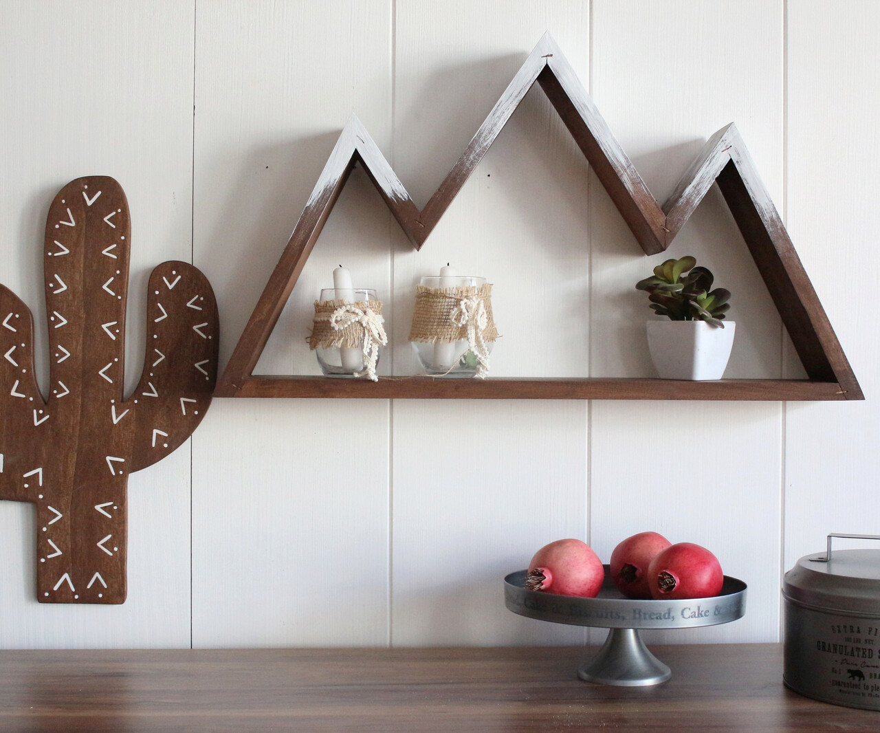 Raft de perete Mountain 70x93.5x10 cm Nuc/Alb