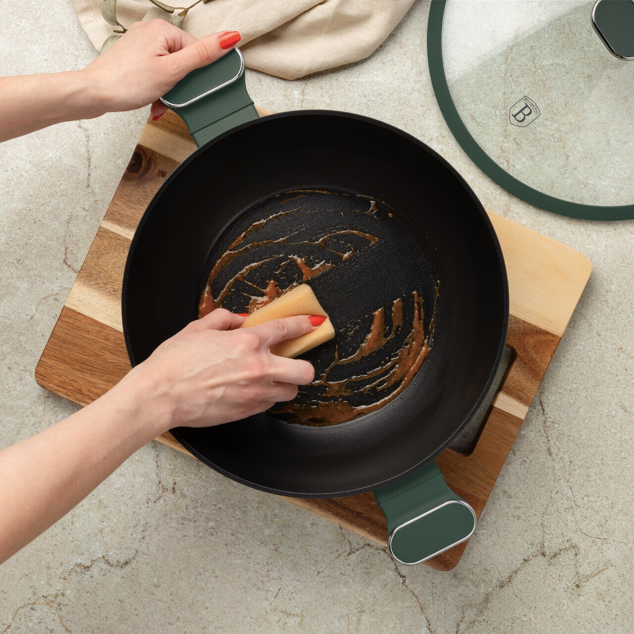 Tigaie Wok cu capac Berlinger Haus, Matte Green, 30 cm, aluminiu forjat, verde mat - imagine 6