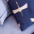 Lenjerie de pat King Size, Devika, Homla, 3 piese, 200x220 cm, bumbac satinat, albastru/alb