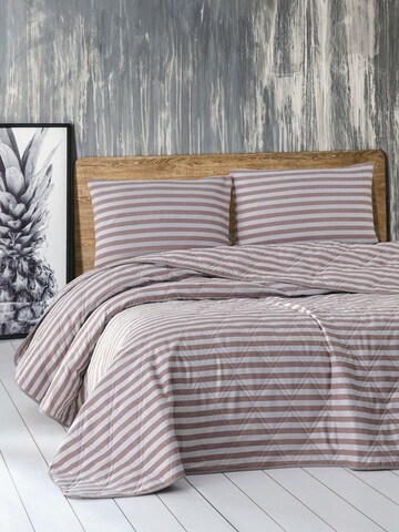 Cuvertura matlasata dubla, Water Yollu Saten - Brown, EnLora Home, 70% bumbac / 30% poliester