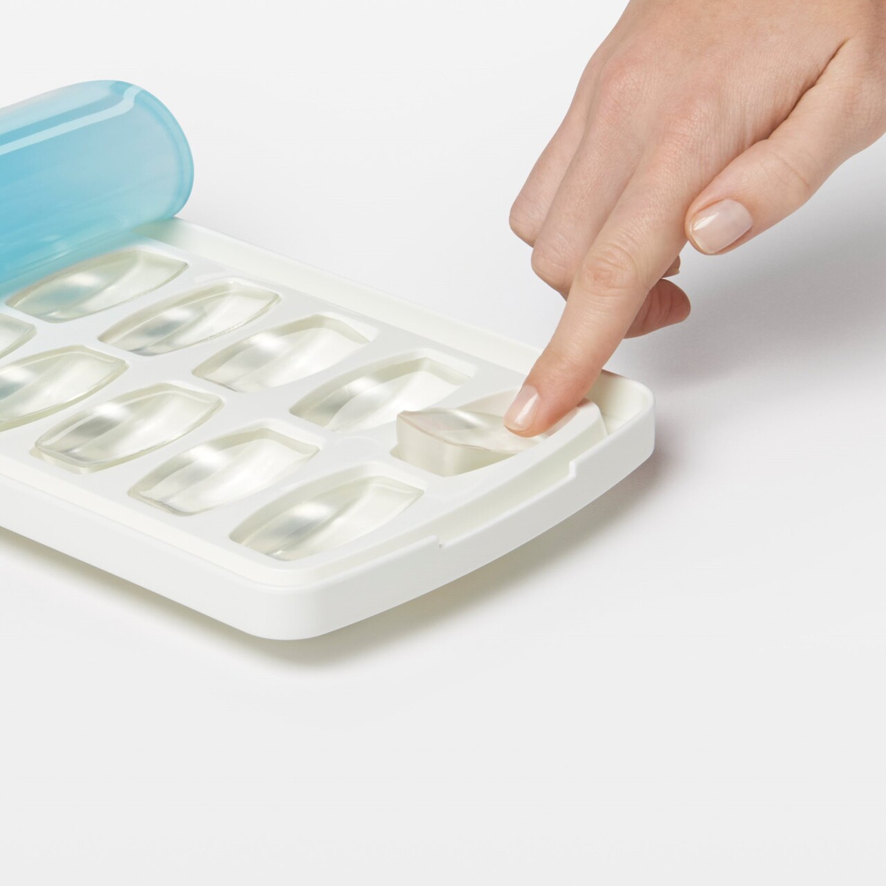 Forma pentru 14 cuburi de gheata, plastic, 22 ml, "Good Grips" - OXO - imagine 10