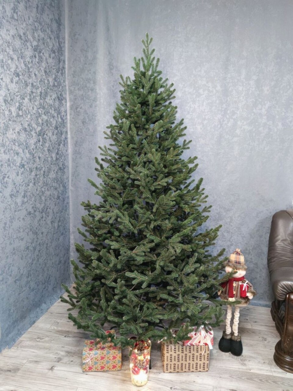 Brad artificial Christmas Deluxe by Sersimo, Viena verde, 3D, 180cm — imaginea 7