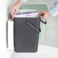 Cos de gunoi incorporat, Brabantia, Sort&Go, 2x12 L, 35x52x43 cm, polipropilena, gri inchis/verde jad