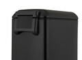 Cos de gunoi cu pedala Design, Wenko, 23.5x41x55 cm, otel/polipropilena, negru