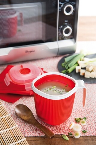 Cana pentru incalzit laptele in cuptorul cu microunde, Snips, 0.7 L, polipropilena, rosu