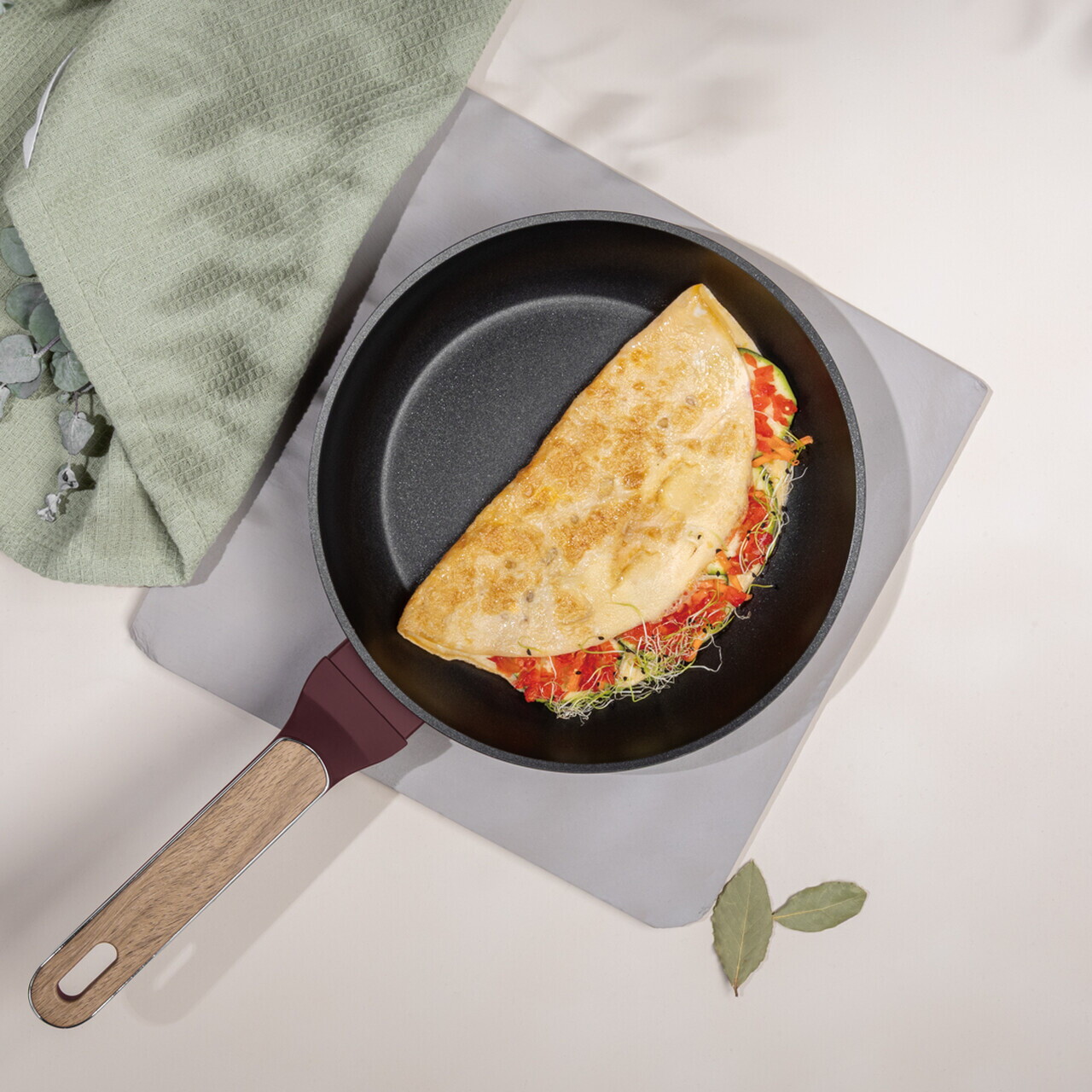 Set 3 tigai Berlinger Haus, Leonardo Nordic, 20/24/28 cm, aluminiu forjat, visiniu mat - imagine 4