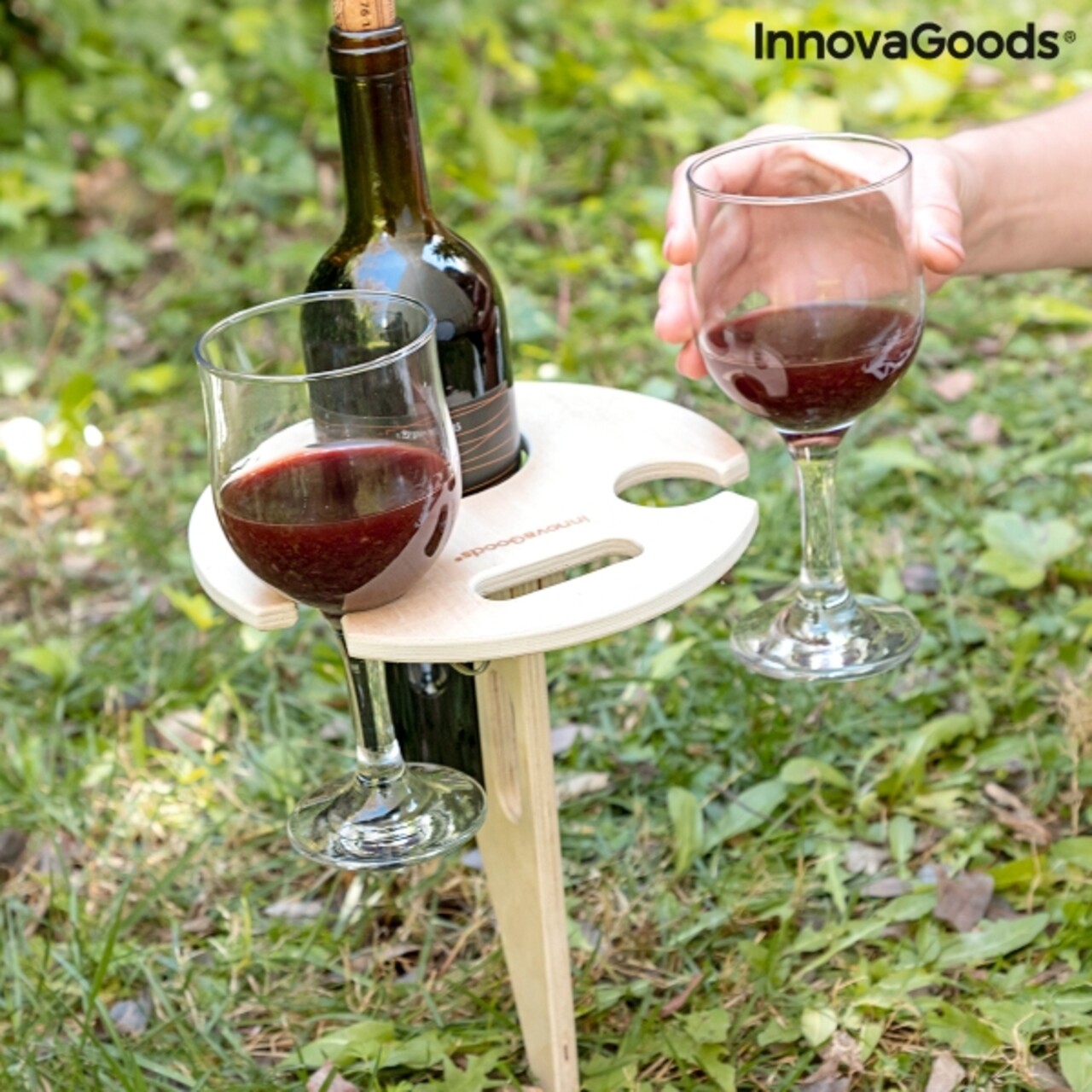 Masa de vin pliabila si portabila pentru exterior Winnek InnovaGoods, 20x20x31 cm, lemn