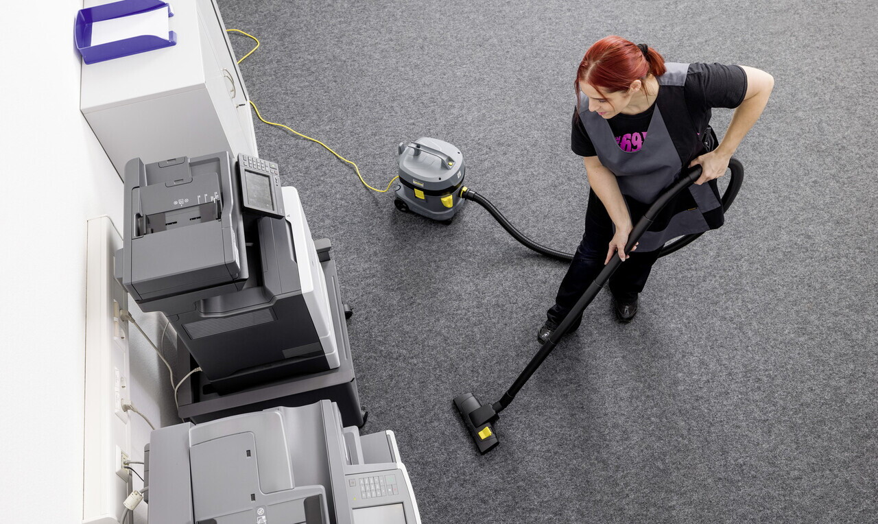 Aspirator profesional uscat T 11/1 Classic HEPA, Karcher, gri — imaginea 2