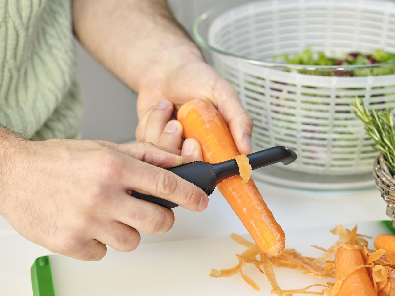 Decojitor legume, inox, 18 cm, "Good Grips" - OXO - imagine 10