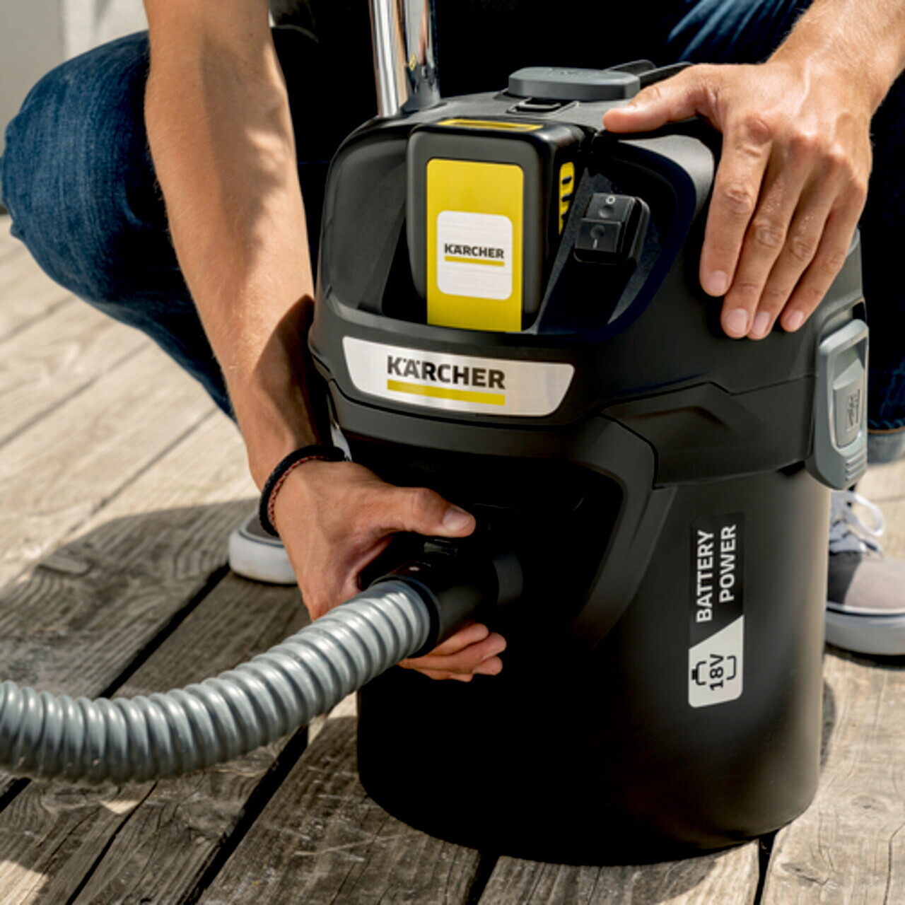 Aspirator cenusa cu acumulator AD 2 Battery Set, Karcher, negru — imaginea 9