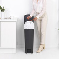 Cos de gunoi cu pedala, Brabantia, StepUp, 40 L, 35.2x28x66.6 cm, polipropilena, gri inchis