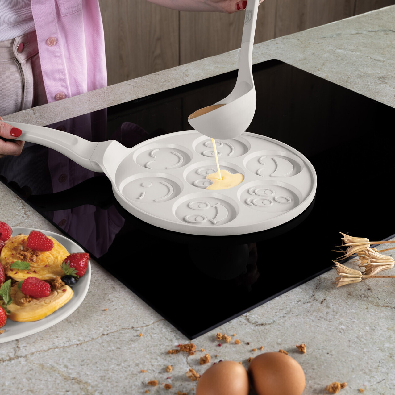 Tigaie pentru clatite, 7 forme emoji Berlinger Haus, Sahara, 26 cm, aluminiu turnat, crem mat - imagine 5