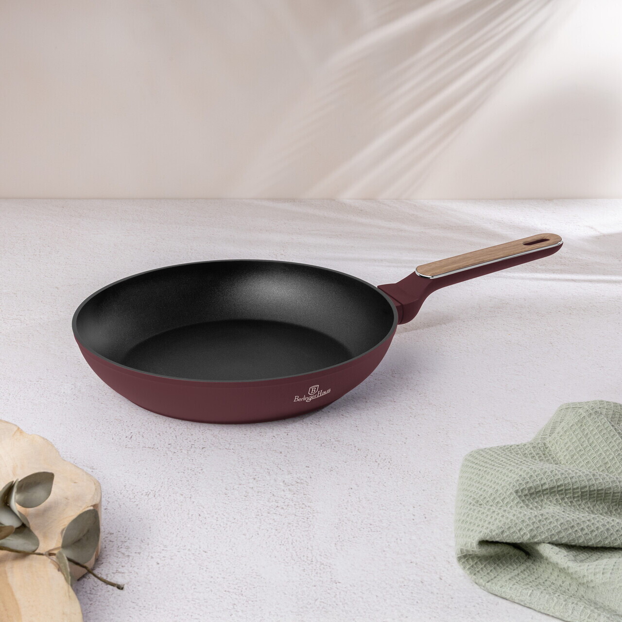 Tigaie Berlinger Haus, Leonardo Nordic, 28 cm, 2.4 L, aluminiu forjat, visiniu mat - imagine 2