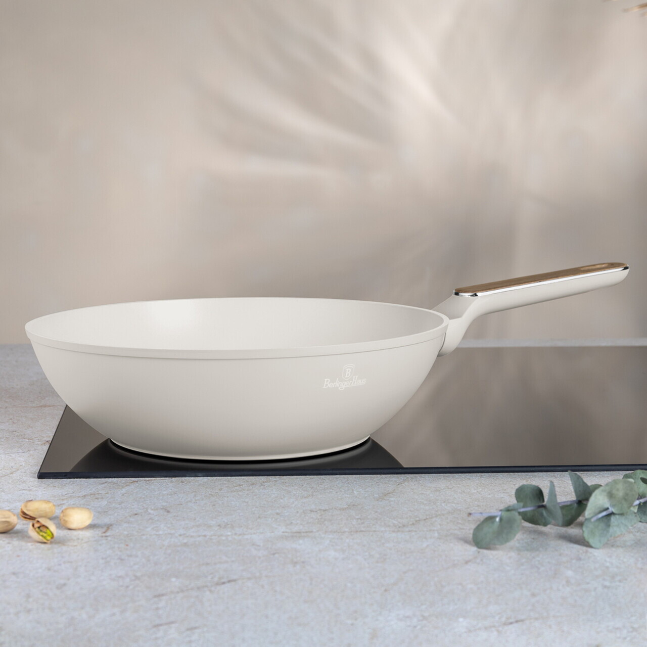 Tigaie Wok Berlinger Haus, Sahara Nordic, 28 cm, 3.5 L, aluminiu forjat, crem mat/natur - imagine 3
