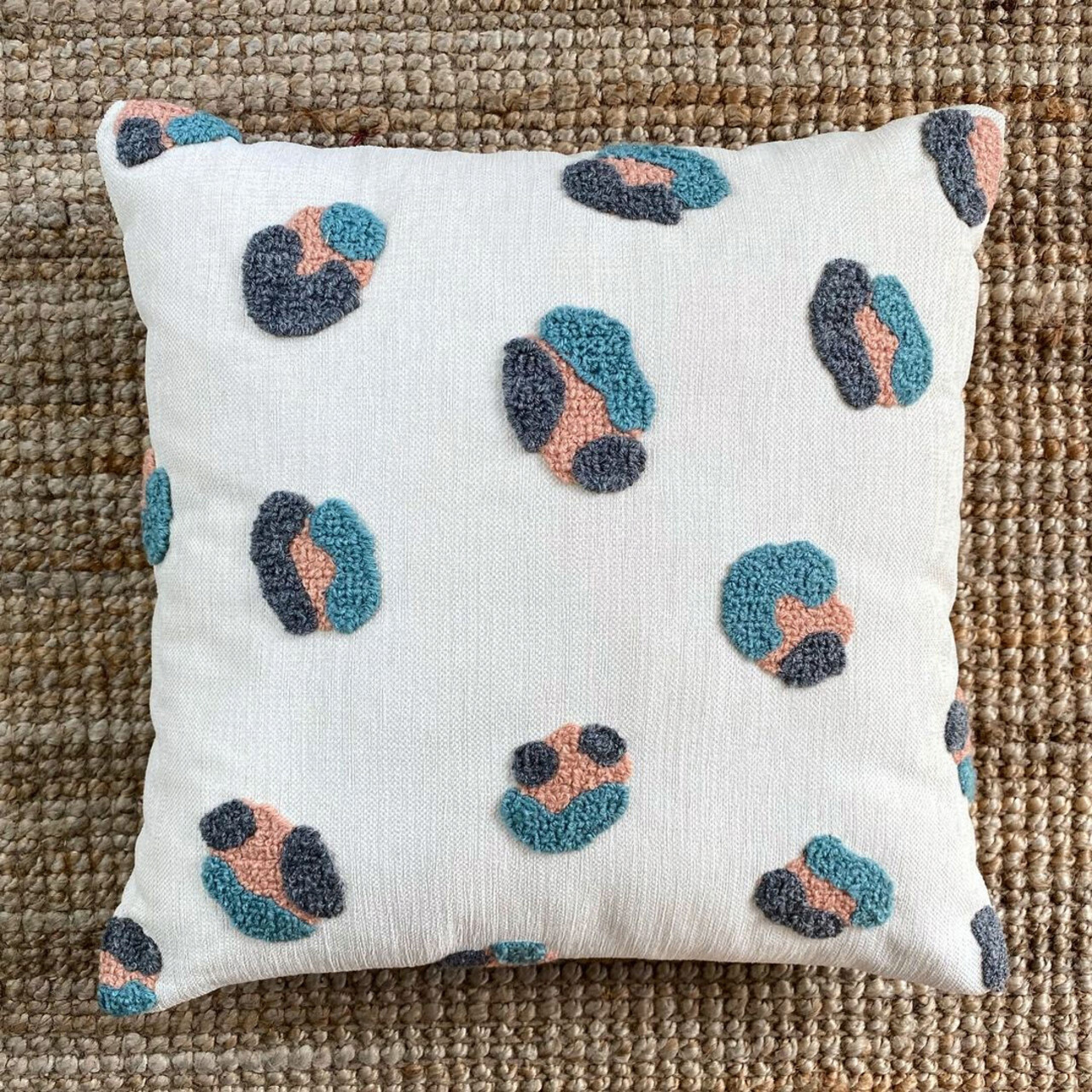 Perna, Leo, 43x43 cm, Material: 20% in, 80% poliester, Menta / Pudra / Roz / Gri - 2 | YEO