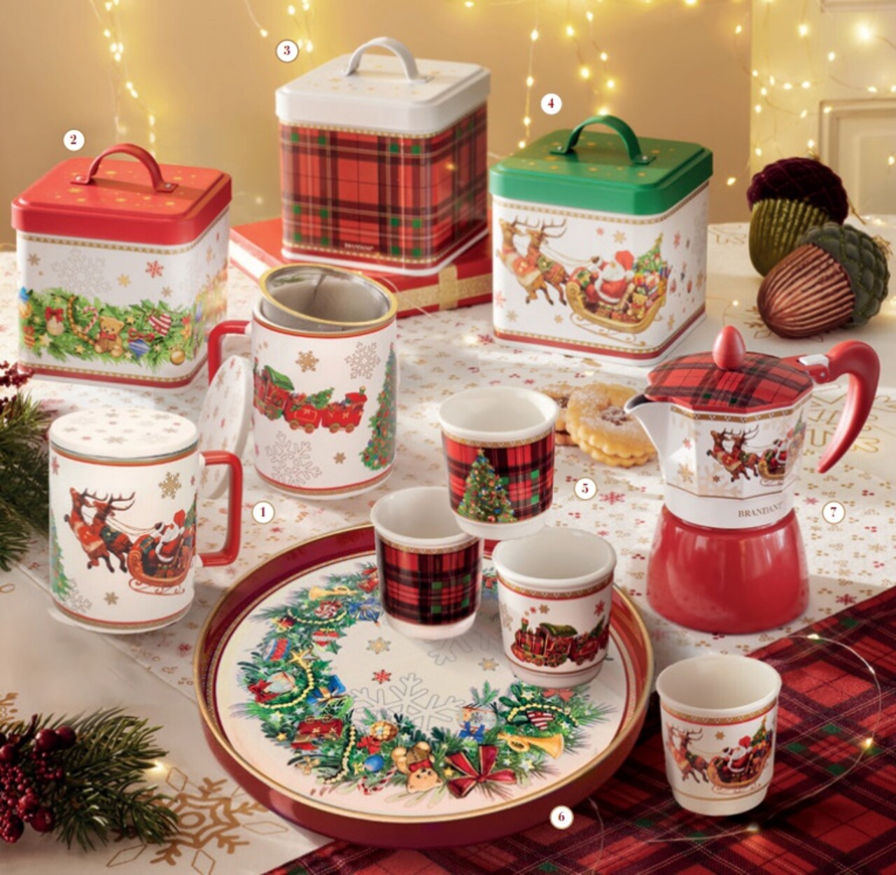 Cana cu infuzor si capac, Christmas, Brandani, 8x11.5 cm, portelan New Bone China