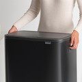 Cos de gunoi cu soft touch, Brabantia, Bo Touch Matt, 60 L, 31.2x54.5x65.6 cm, otel, negru mat