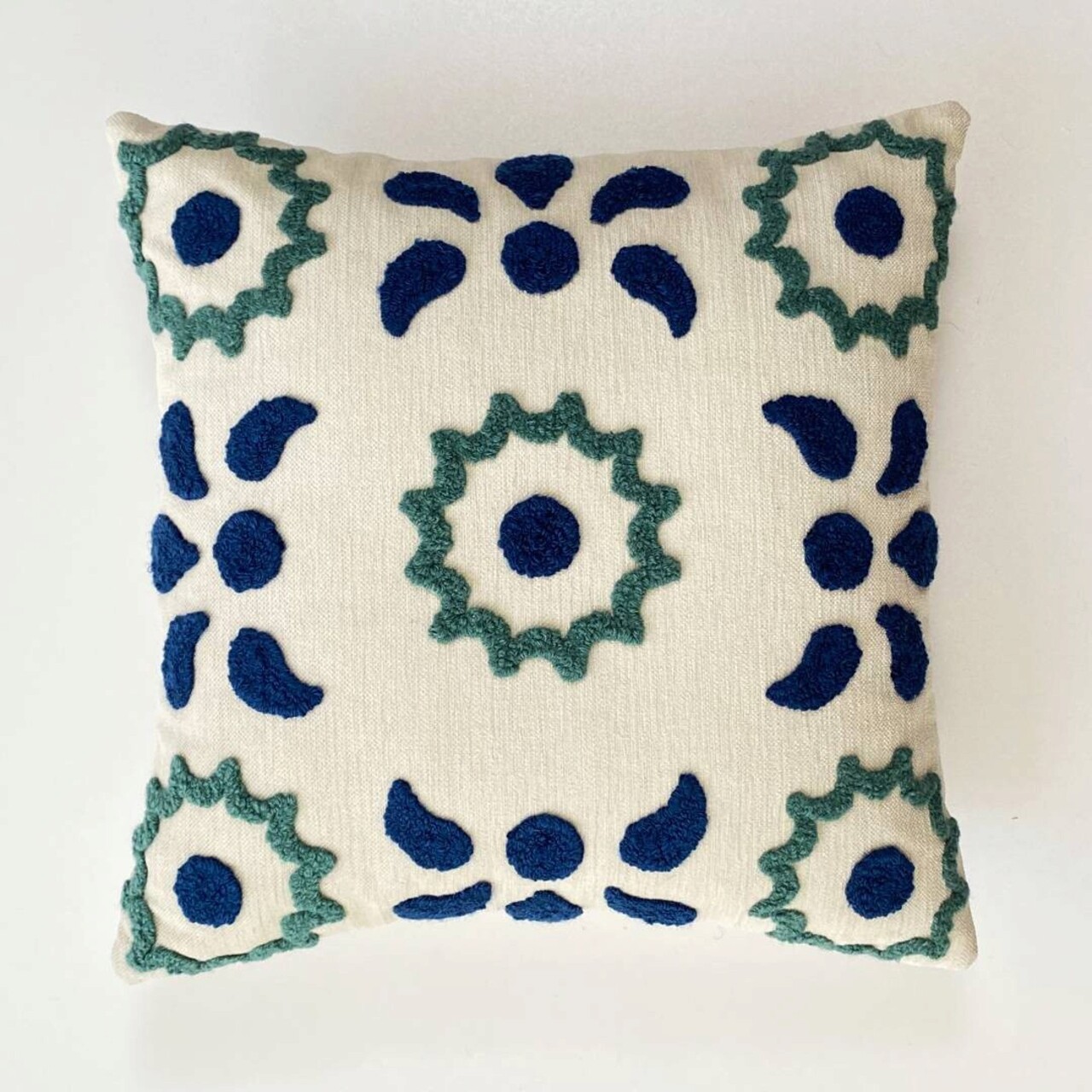 Perna, Margrit Punch Pillow With İnsert, 43x43 cm, Material: 20% in, 80% poliester, Bleumarin / Gri - 1 | YEO